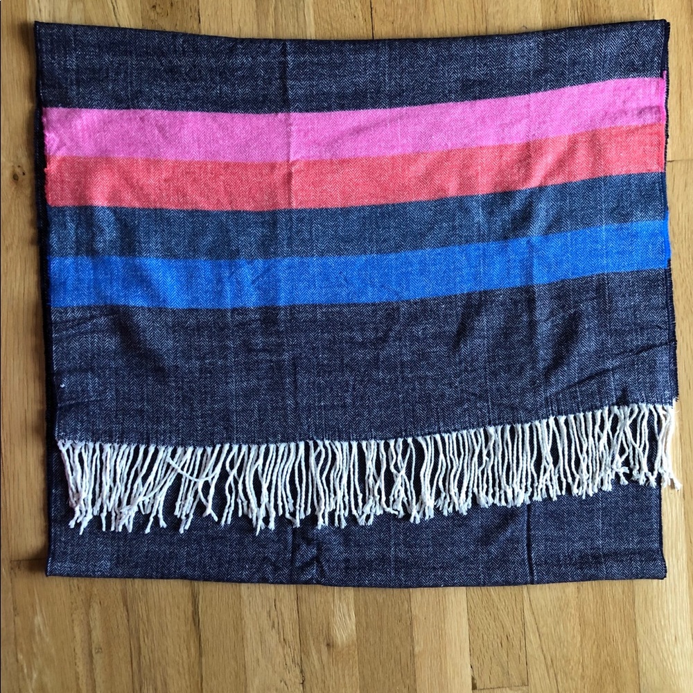 Cozy Patterned Scarf